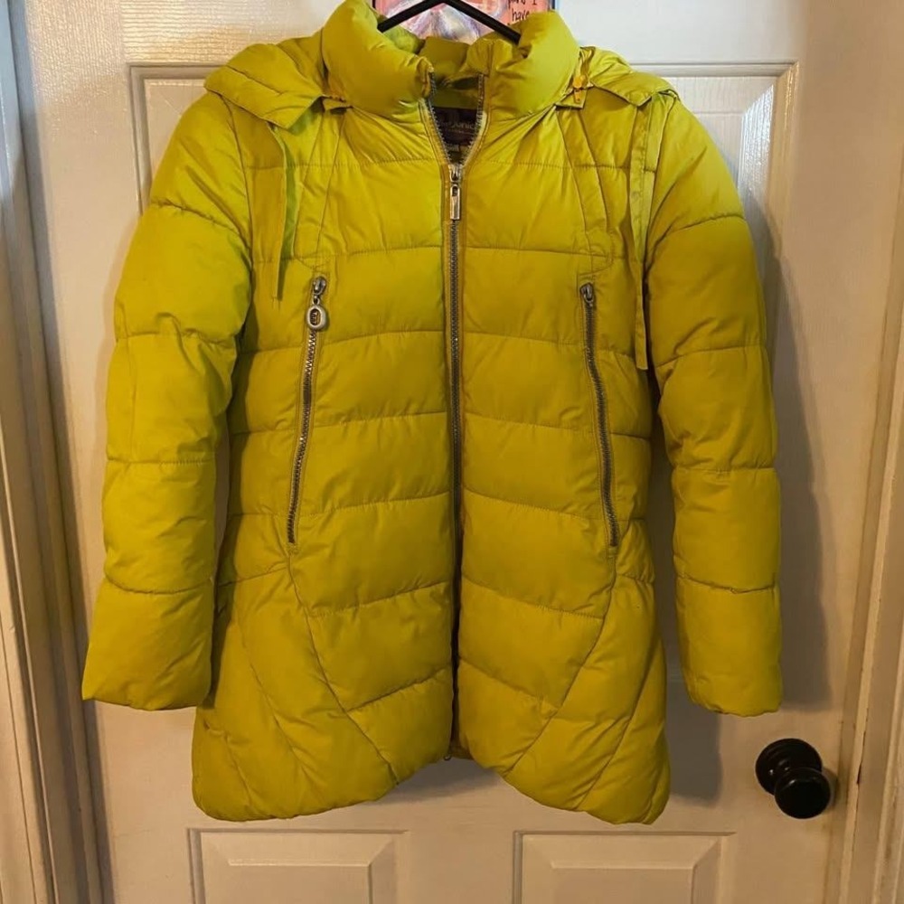 Junior Girls sz L Yellow Puffer Jacket Hooded Floral Lined Winter Coat